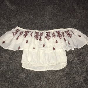 Off the shoulder L.A. hearts top